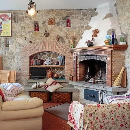 Casa In Pietra Con Vista Unica Nyaraló