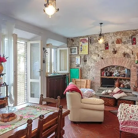 Casa In Pietra Con Vista Unica