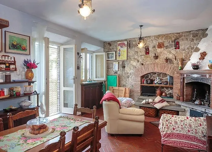 Casa In Pietra Con Vista Unica